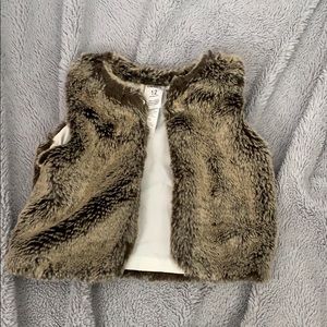 Baby girl - fur vest
